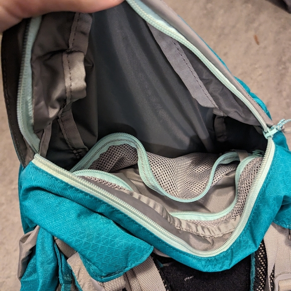 The North Face Banchee 50 Backpack - Womens M-L - Picture 7 of 9